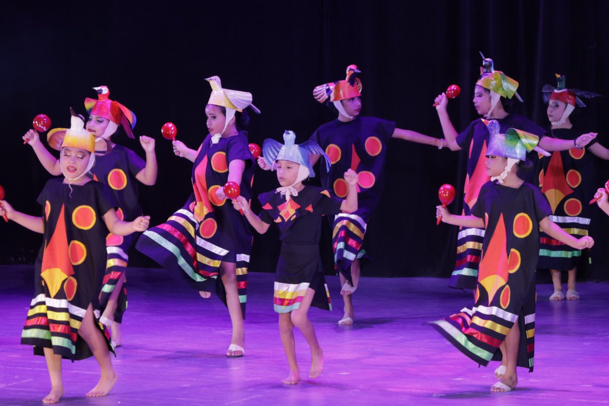 VinculaCultura's tweet photo. En una celebración que conjuntó disciplina, convivencia y creatividad, infancias y juventudes demostraron que siempre es posible volar en comunidad con las alas de las artes y la cultura. https://t.co/1LbPETjrfF