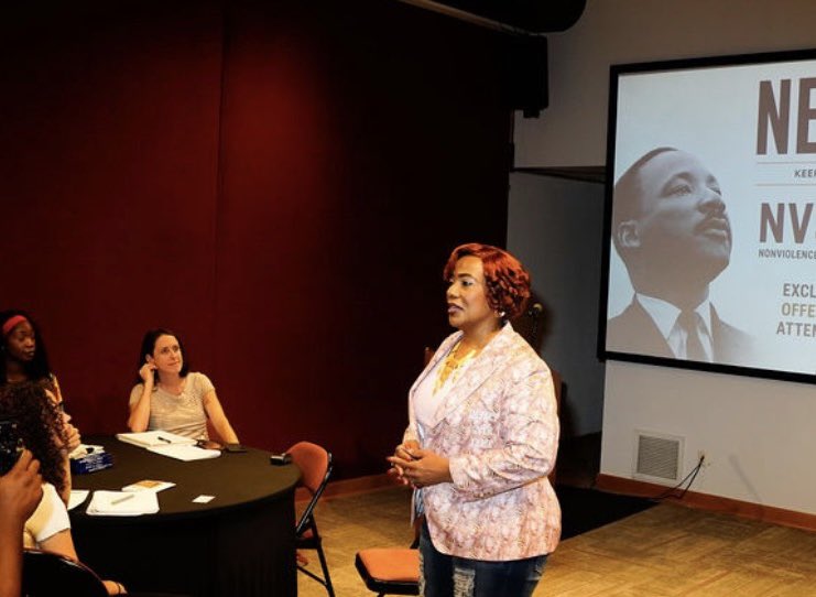 TheKingCenter's tweet photo. Yesterday, The King Center hosted a special in-person Lunch & Learn, ‘Disciplined Disruption: A Nonviolent Response to Injustice.’ 

The Nonviolence 365 workshop was facilitated by Vonnetta L. West and Bonita Hampton Smith and included remarks from King Center CEO, Dr. Bernice A. King.

The experience offered practical insight on how to disrupt injustice using the Six Principles and Six Steps of Kingian Nonviolence (#Nonviolence365), and concluded with participants sharing areas in which they commit to being disciplined disruptors.

Stay tuned for upcoming in-personal and virtual trainings and workshops: https://t.co/RapdPf7nAc 

#TheKingCenter #Nonviolence #MLK