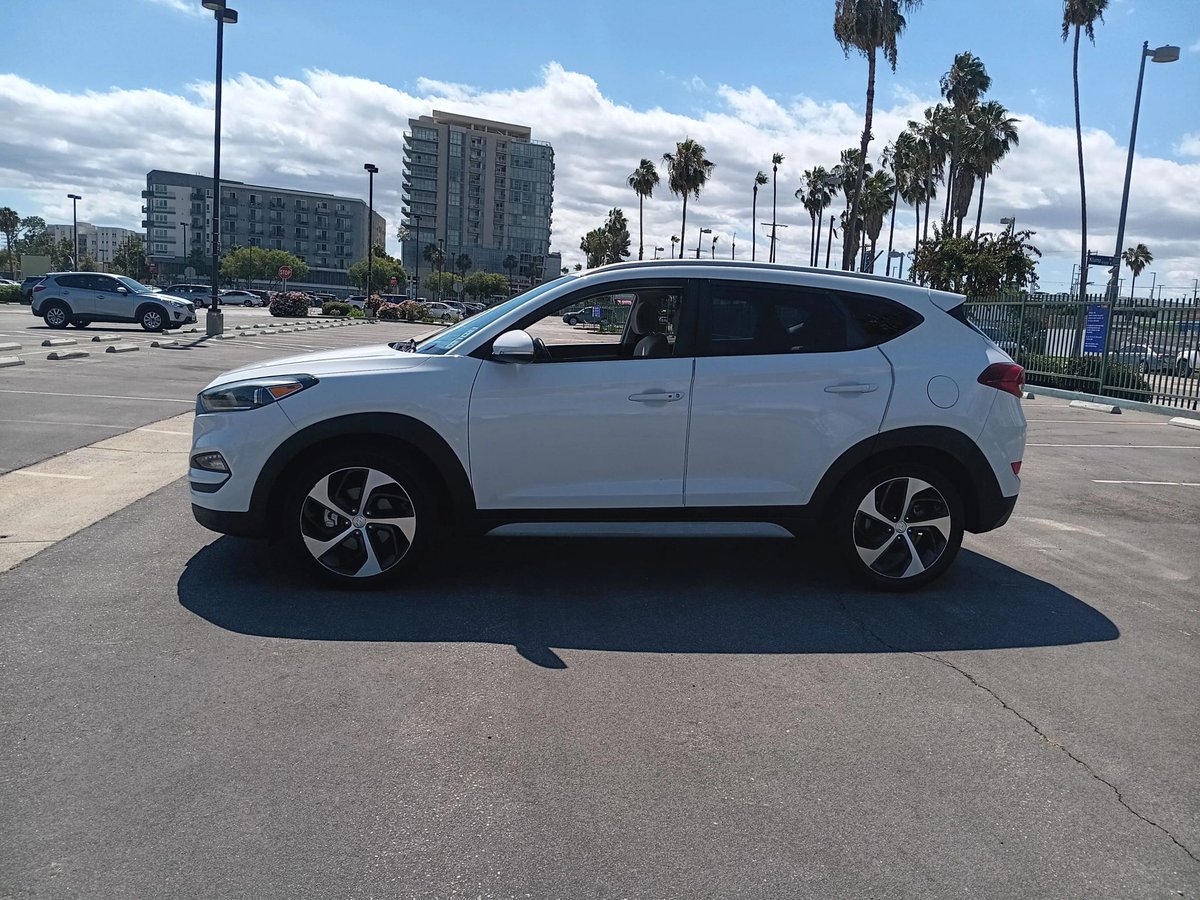 FJAutoSale's tweet photo. 🚗✨ Adventure starts the moment you turn the key. The 2017 Hyundai Tucson Sport is the perfect blend of style, comfort, and efficiency. Featuring a turbocharged engine, smooth automatic transmission, and spacious interior, this SUV is ready for wherever life takes you. https://t.co/gLOrG0Pcp9