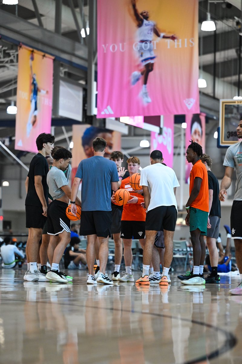 IndianaEliteIE's tweet photo. Ready to get to work at 3SSB Session Three. 💪

📸: moshotzbymj/IG

@3SSBCircuit | #IEFAMILY https://t.co/YqkIs9WPCQ