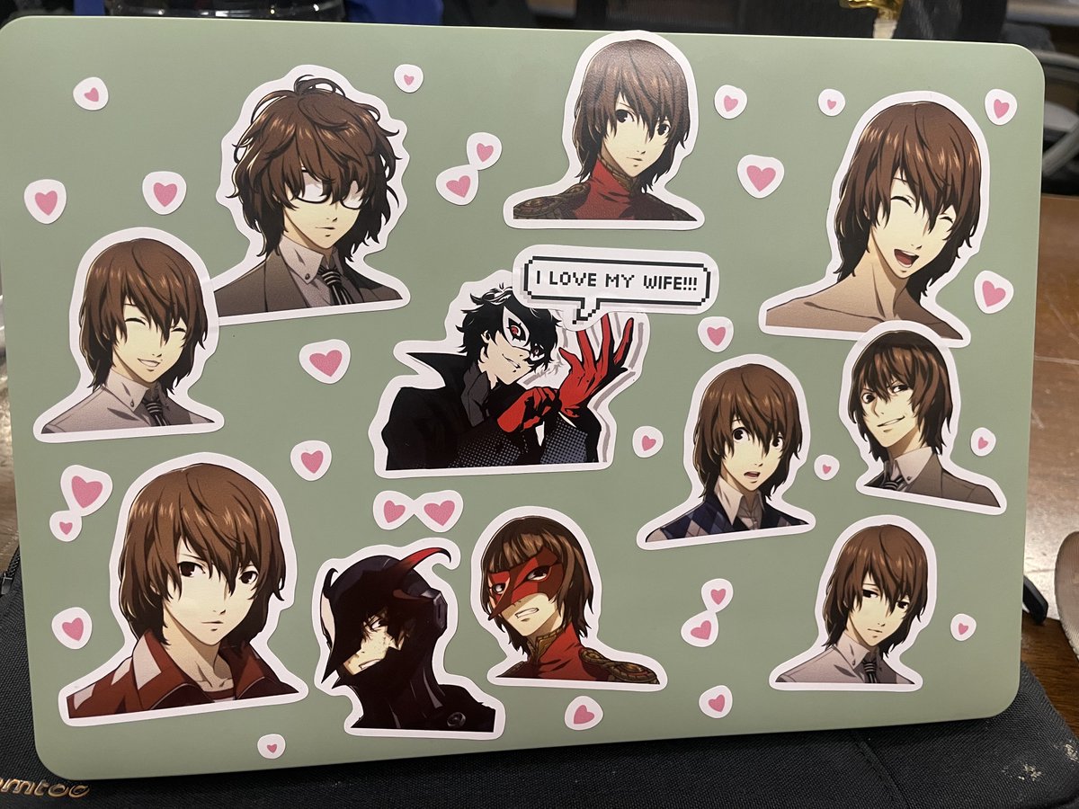 KikiBundtCake's tweet photo. Update: coworker glanced at my laptop shell and said “you really like that character huh. who is that.” https://t.co/aUFArwpXip