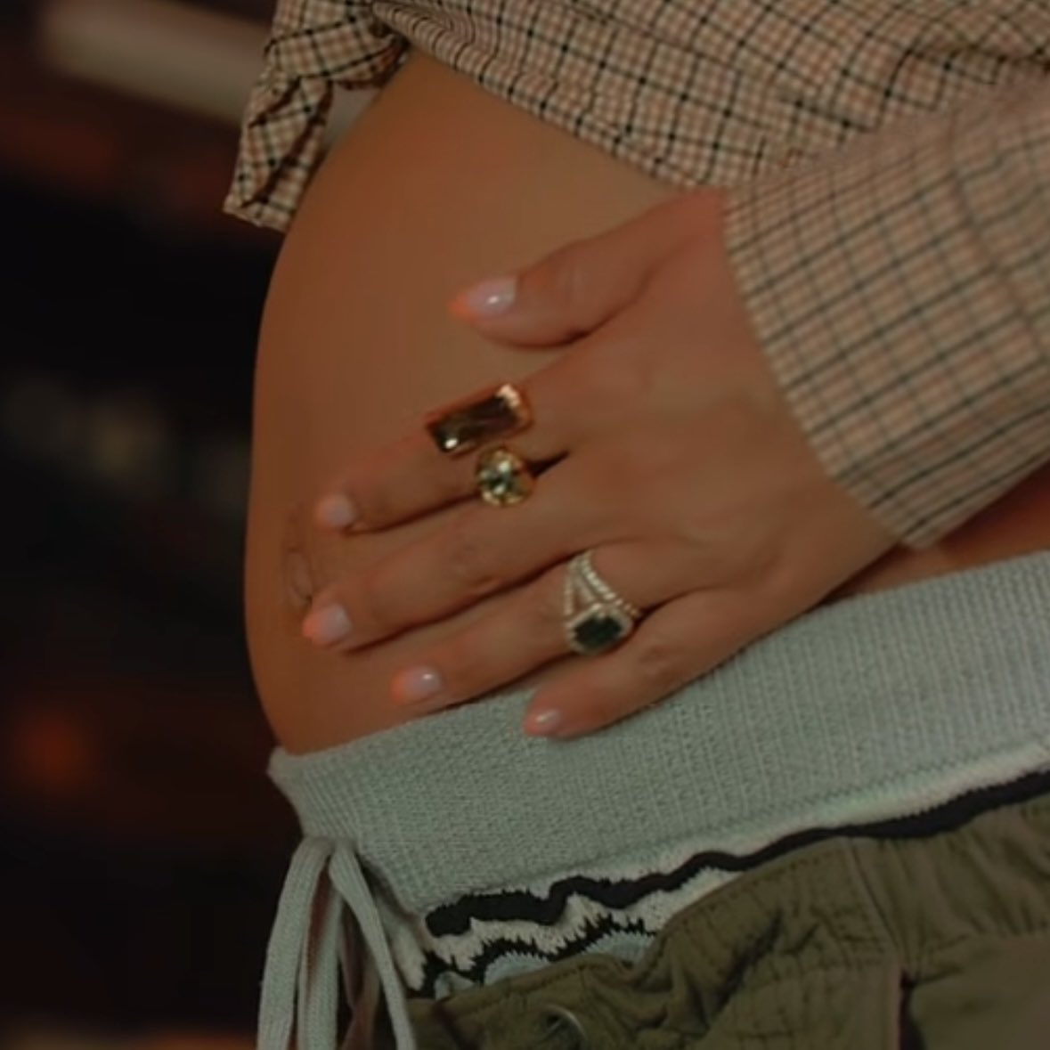 PopCrave's tweet photo. Leigh-Anne announces she is pregnant. ❤️ https://t.co/WasEDLIOEt