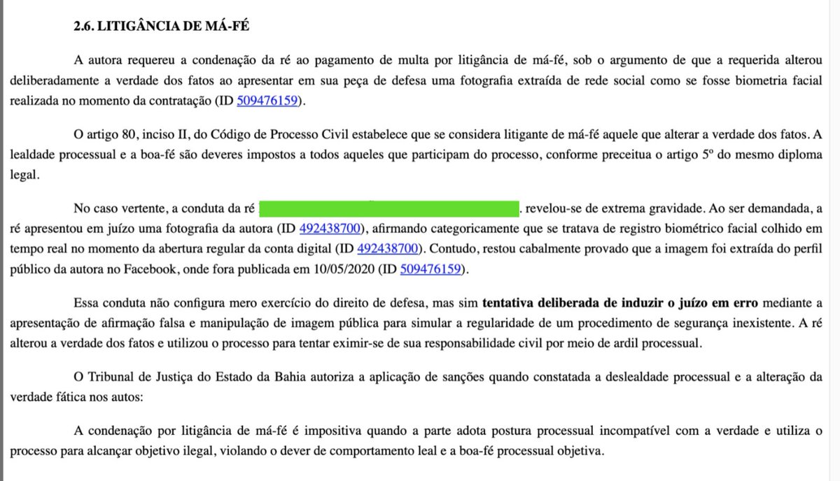 fiuzaemello's tweet photo. Processo nosso, sentença de hoje: nossa cliente idosa notou que havia fuga de dinheiro da conta dela para outra conta que ela não tinha acesso, não sabia explicar as saídas de dinheiro. 

Ao investigar, descobriu uma conta bancária em uma instituição que ela desconhece.

Processamos o banco pedindo os extratos que haviam sido negados administrativamente (Empresa de pagamento dúbia). 

Na contestação apresentaram uma foto das redes sociais da autora como se fosse a selfie que ela usou para abrir a conta. Detalhe: a selfie estava apenas jogada na contestação e não em um documento externo.

Mostrei a foto para a cliente, ela disse: essa foto é do meu Facebook, logo em seguida me mostrou a mesmíssima foto.

Simplesmente a defesa do banco pescou uma foto qualquer das redes sociais dela e jogou na defesa alegando ser a selfie da abertura de conta.

O juiz além de condenar a instituição a tudo o que foi pedido na inicial ainda deferiu meu pedido para aplicar multa por litigância de má-fé contra a instituição financeira.

Eu não sei o que pensaram quando tiveram essa ideia ridícula.
