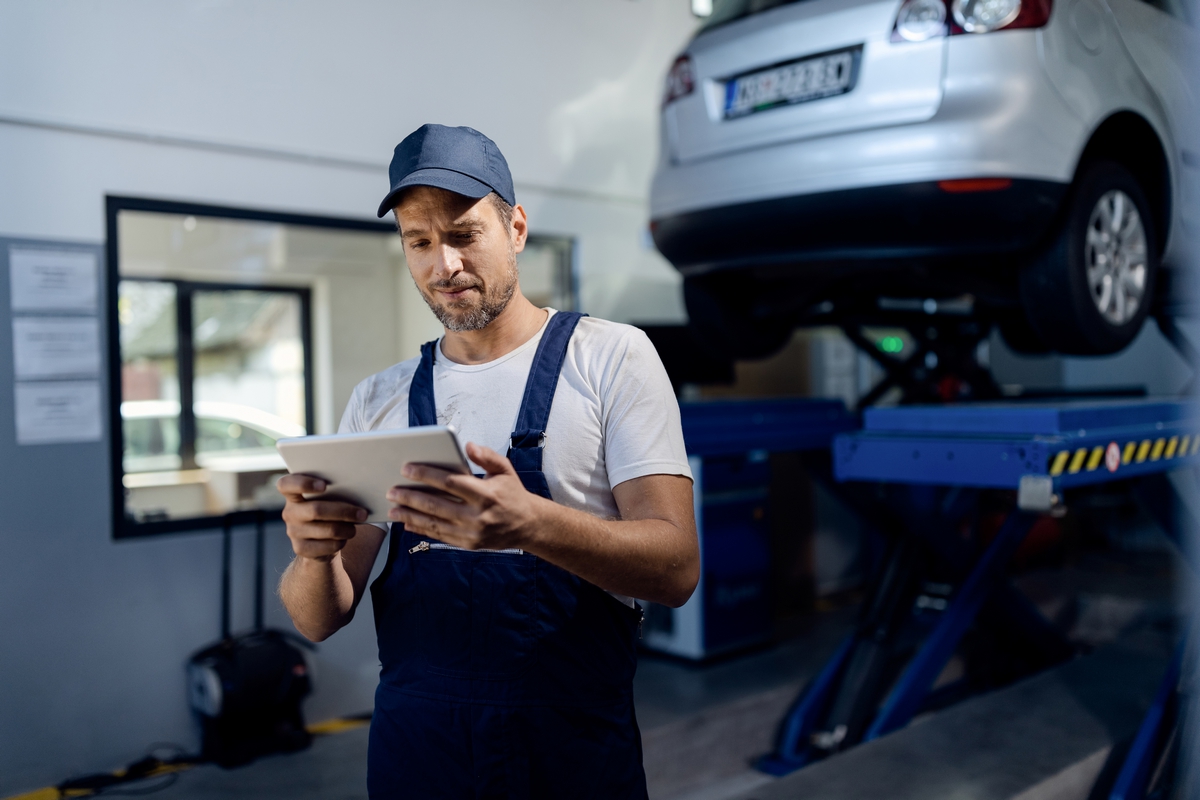 CSSes's tweet photo. 🚗 El renting supera el millón de vehículos en España y exige a los talleres más agilidad, trazabilidad y control. 

@CSSes explica cómo la digitalización ayuda a gestionar flotas con mayor rentabilidad.

https://t.co/cdlpxrOB7H

#Renting #Talleres #Flotas #Digitalizacion https://t.co/tz6R6iVJi6