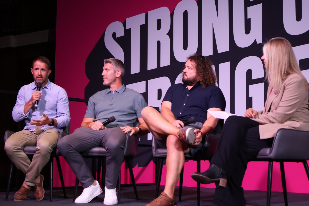 CommunityUnion's tweet photo. ๐ ๐ด๓ ง๓ ข๓ ท๓ ฌ๓ ณ๓ ฟ Our #StrongUnionStrongFuture Conference heard from Wales and British & Irish Lions legends Shane Williams, James Hook and Adam Jones today.
The trio talked through their illustrious careers, from their early years with @neathrfc and @ospreys to grand slam triumphs with Wales.
They also reflected on leadership and teamwork, and the values which have shaped them on and off the field.
Diolch/Thank you @ShaneWilliams11, James & Adam! ๐