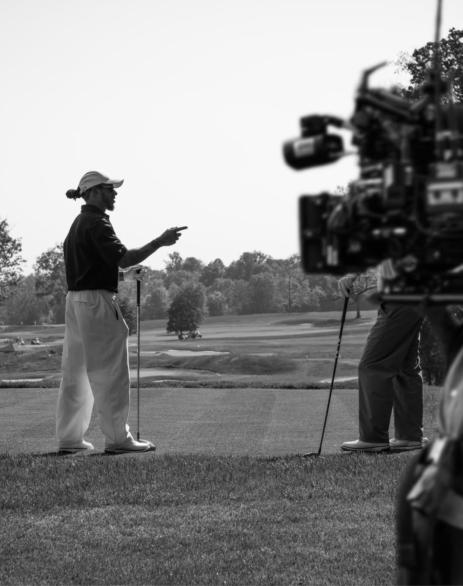 SirLewisLane's tweet photo. July 9, 2026 posted (JST)

🔜🏌️‍♂️

[📸：lewishamilton IG] https://t.co/zkojnsc0QY