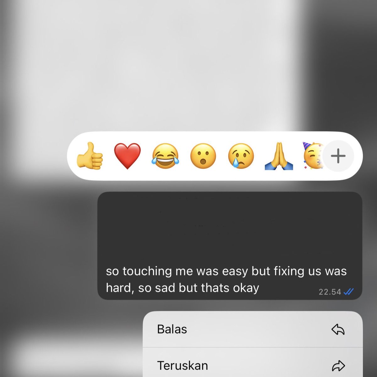 urslv3's tweet photo. its hurt me so badlyyyyy, like ‘ SAKIT BANGET ANJ ‘ https://t.co/AzUs2IJNjV