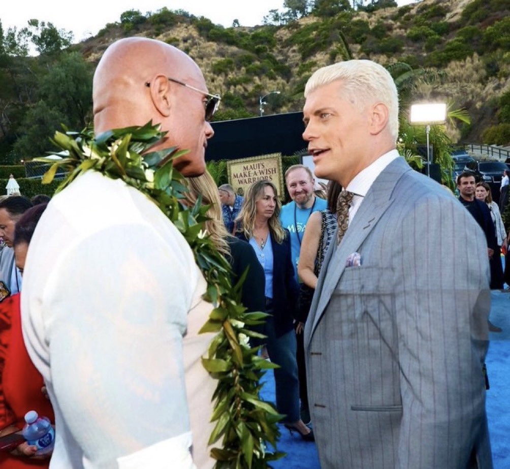 FadeAwayMedia's tweet photo. The Final Boss, The Rock &amp; Cody Rhodes reunited 👀 https://t.co/JyNs41aiop