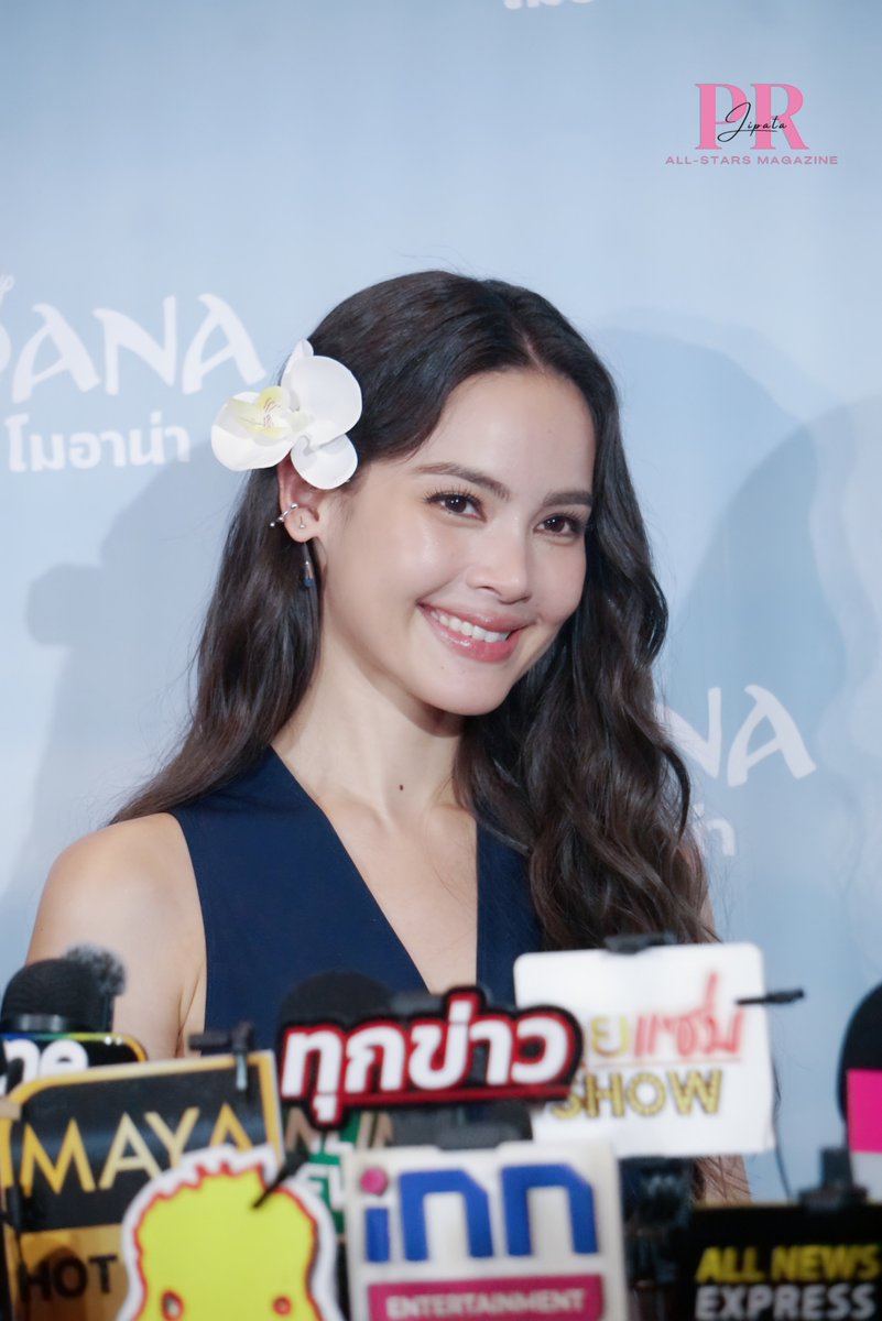 prjipata's tweet photo. "ญาญ่า อุรัสยา" ผู้ให้เสียงพากย์ภาษาไทย “โมอาน่า” ช่วงให้สัมภาษณ์สื่อในงาน Thailand Gala Premiere เปิดตัวภาพยนตร์ไลฟ์แอ็กชันฟอร์มยักษ์แห่งปี “Disney’s Moana โมอาน่า”
#Urassayas #YAYA
#YAYAUrassaya
#MoanaTH #โมอาน่า
#DisneyThailand #DisneyTH https://t.co/nnaoILWJcI