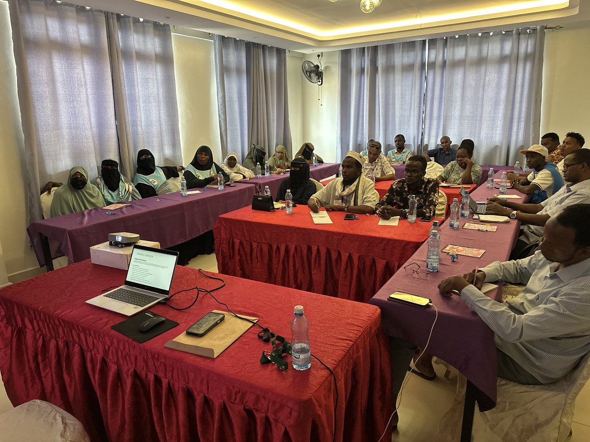 Solution_based7's tweet photo. We have successfully concluded a 2-day orientation and engagement under the #HerHealthInitiative in Galbet Ward, Garissa Township.
Community Health Promoters, religious leaders, community leaders, and local administrators came together to strengthen collaboration https://t.co/2Lvn737UNW