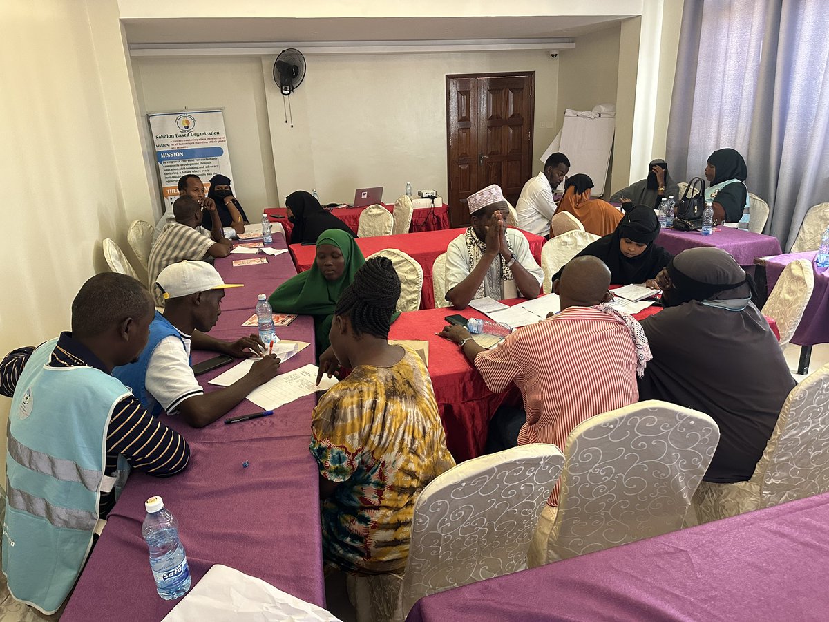 Solution_based7's tweet photo. We have successfully concluded a 2-day orientation and engagement under the #HerHealthInitiative in Galbet Ward, Garissa Township.
Community Health Promoters, religious leaders, community leaders, and local administrators came together to strengthen collaboration https://t.co/2Lvn737UNW