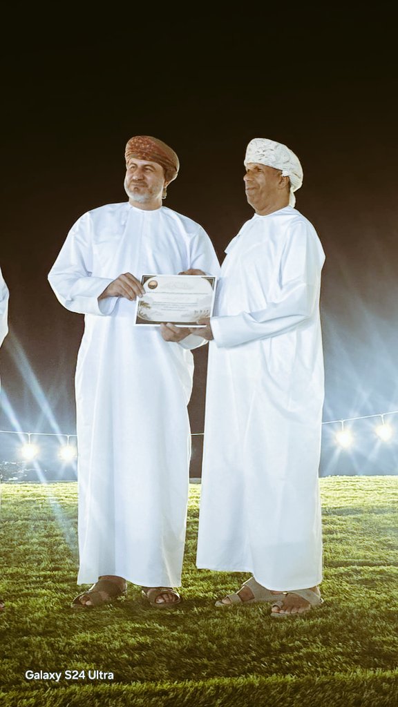 smail_team's tweet photo. رؤساء وفرق المشي بسلطنة ُعمان  البالغ عددهم 65 ر ئيسا توافدوا من مختلف محافظات السلطنة  ليلتقون بالجبل الشرقي بولاية الحمراء يهدف اللقاء لتعزيز التعاون بين الفرق ومناقشة أبرز التحديات التي تواجه القطاع واستعراض المبادرات والمقترحات التي تسهم في تطوير المسارات السياحية والمغامرات https://t.co/4Z7IEZORZK