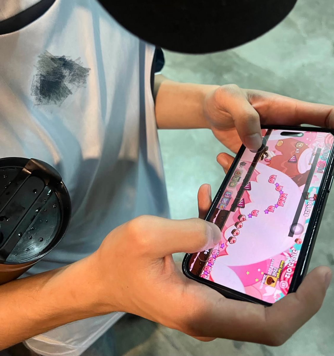 luv4otto's tweet photo. [ 𝑜𝑡𝑡𝑜'𝑠 𝑖𝑛𝑠𝑡𝑎 𝑐ℎ𝑎𝑛𝑛𝑒𝑙 ] 08-07-26 

🐣: he stayed like that all day
🐣: then go talk to cookie in the game insteadtt😔
🐣: 😏
🐣: I want to be cookie

// north give your bf attention please 😌

𑣲⋆｡˚ ⋮ #ottoottoo https://t.co/GHPdT0RDzV