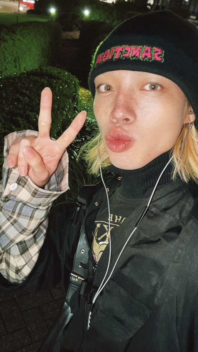 terizzang's tweet photo. Today’s a skater boy day🛹 https://t.co/vow89A7JvI