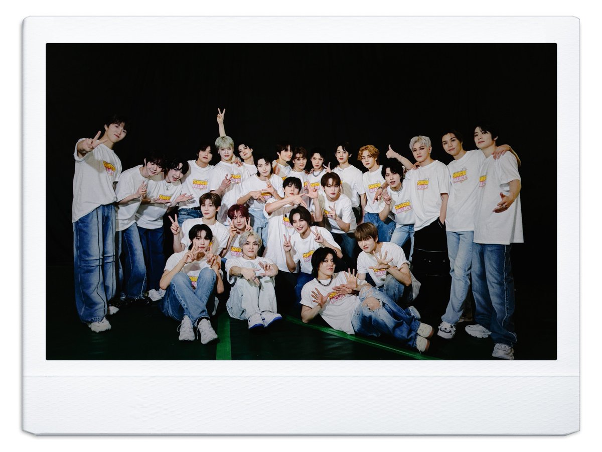 cloudemour's tweet photo. thank you so much for the memories, nct wayv winwin. ilysm <3 🥹💚 https://t.co/dO2lNxehKe