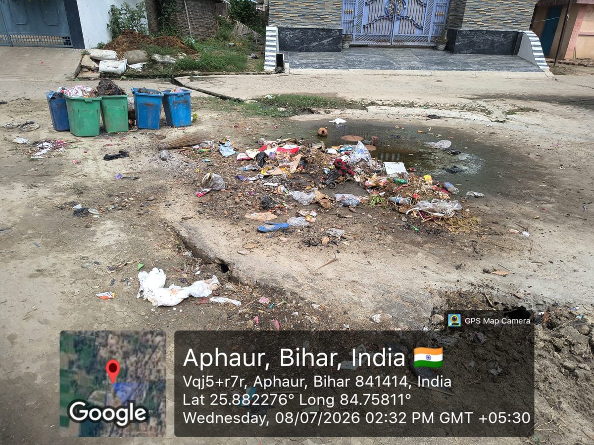 CscCenter12853's tweet photo. @samrat4bjp Bihar ke Jitne bhi Swatchata Paewechak hai our block ke log sabhi log mil kar Safai Karmi ka pement kha jate hai islea ye hal hai sir inke upar karwai karai jaye pls sir https://t.co/rVzxFxE8s3