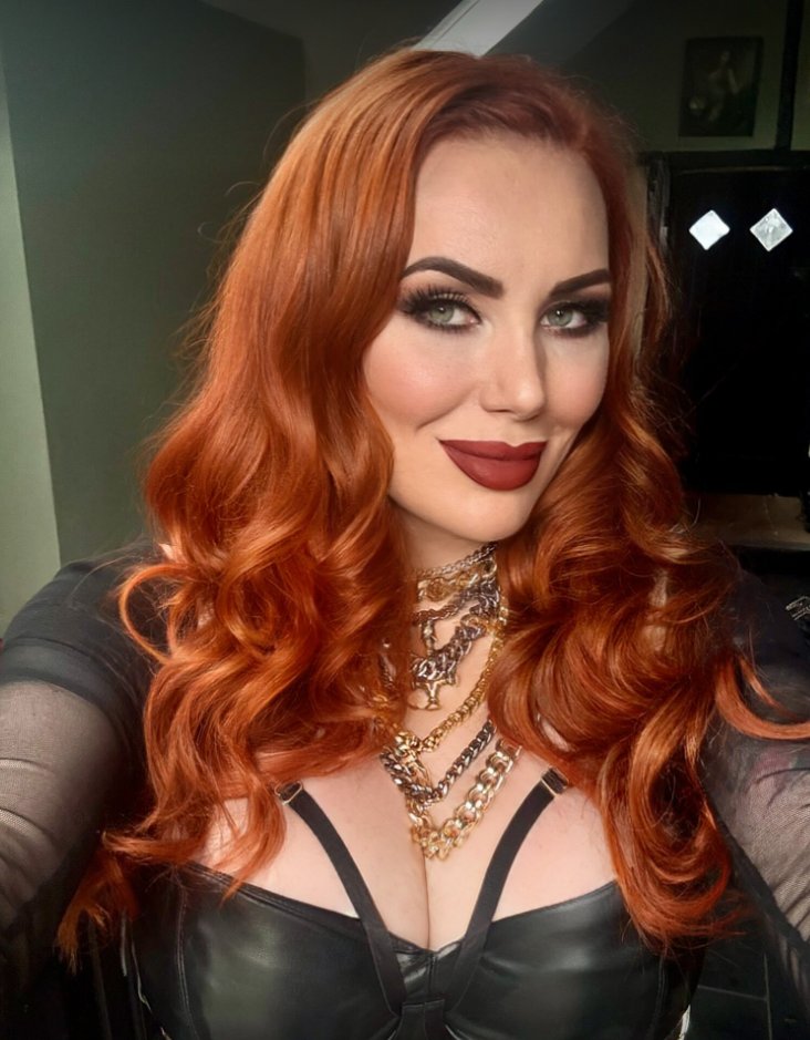 MsMorriganHel's tweet photo. RT if you’d serve me 👑 https://t.co/pspwleibtc