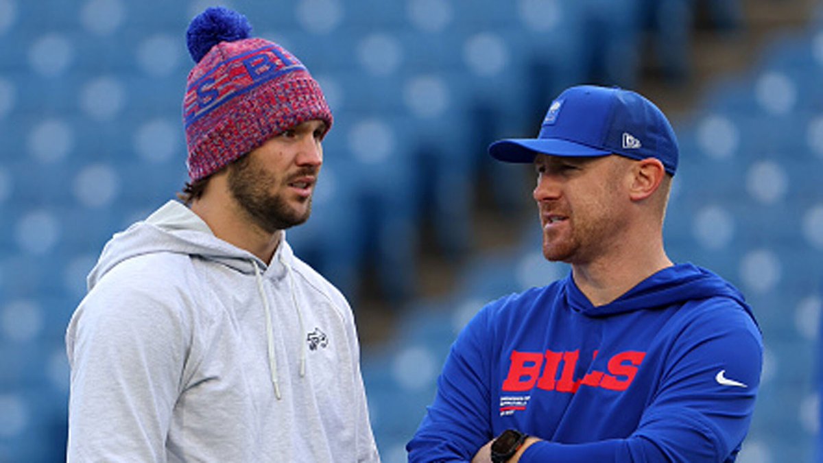 SportsCentre's tweet photo. With NFL training camps nearly here, @TSNDaveNaylor takes a closer look at the Bills, including how different Buffalo's offensive and defensive looks will be under new head coach Joe Brady: https://t.co/nnyXx9a2M7 https://t.co/PFAO7sAorQ