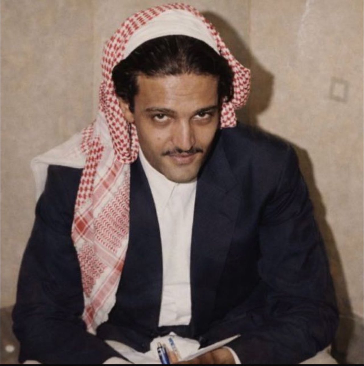 svnu5i's tweet photo. عسى جنان الخلد داره ومثواه
ابجاه من ينشي رزين السحابي

ياسامعين ادعاي تكفون بالله
ادعو معي لاعلها تستجابي 

عبيد عطاالله الشيباني #سعود_الفيصل https://t.co/HM879HIyXR