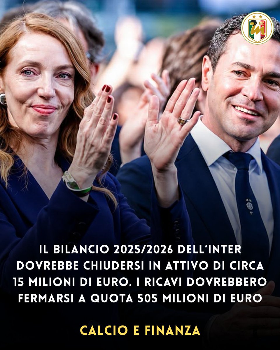 FcInterNewsit's tweet photo. 💰 Una cifra leggermente meno soddisfacente dei 35 dell'anno scorso, ma comunque ottima considerando il recente passato nerazzurro ⚫🔵 https://t.co/SKYY5y55Cf