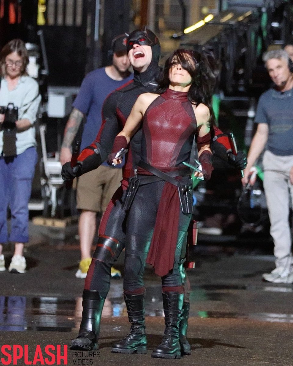Realgeekverse29's tweet photo. Charlie Cox e Élodie Yung em novas fotos do set da 3ª temporada de 'DEMOLIDOR: RENASCIDO'. https://t.co/UoPQSgFwNS