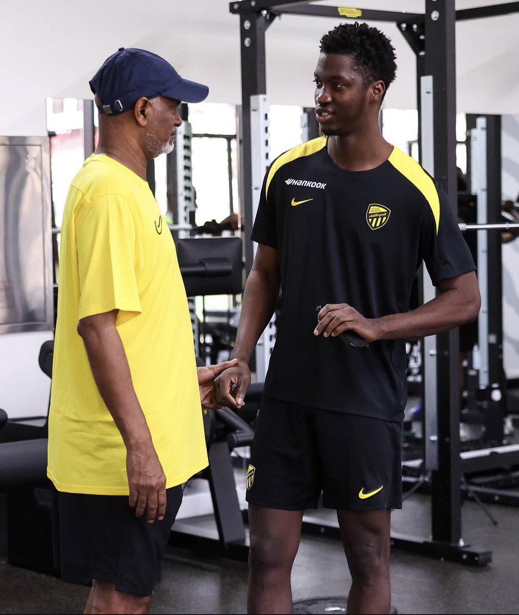 ITTI MANIA - اتي مانيا tweet media