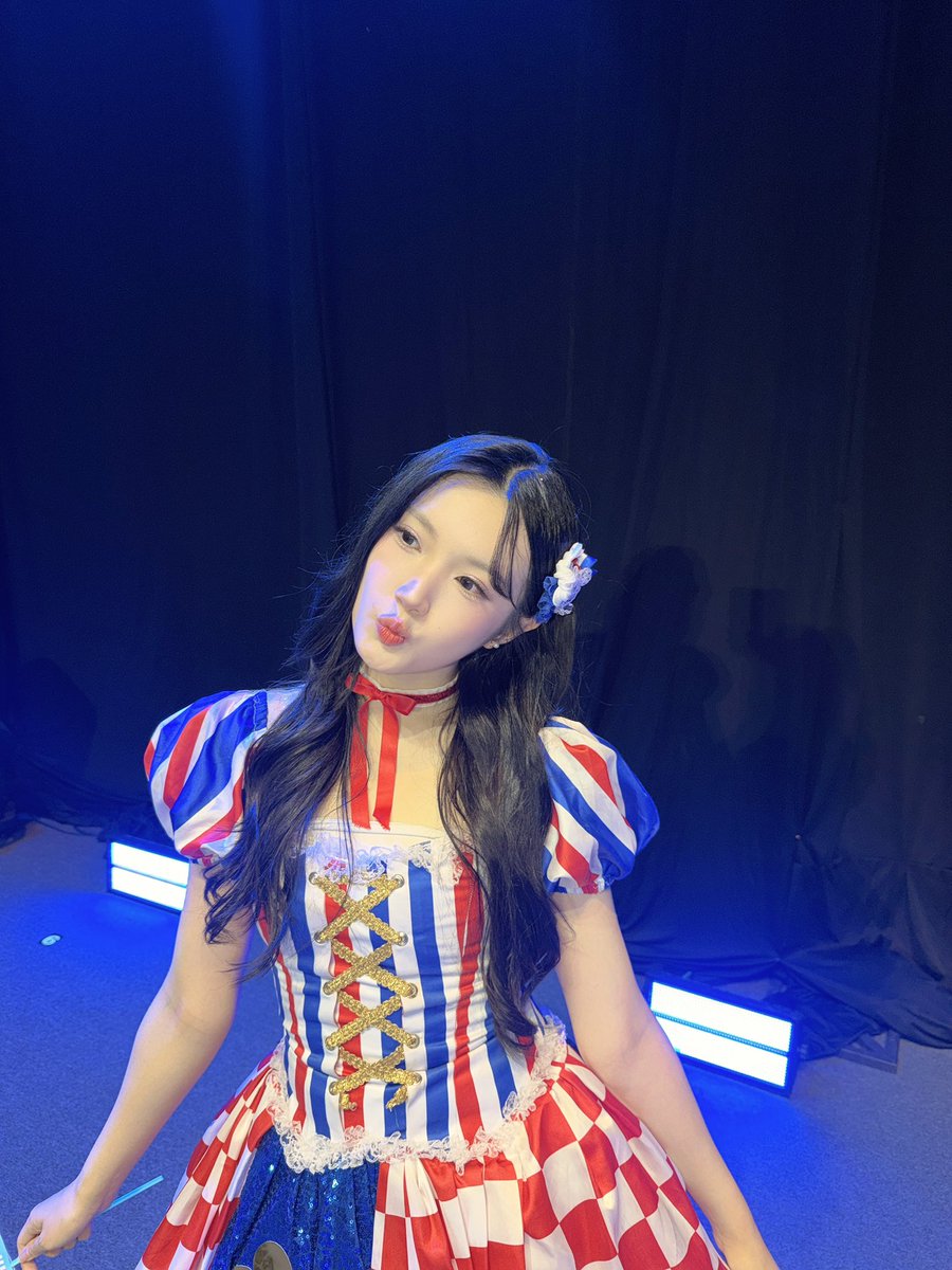 Delynn_JKT48's tweet photo. dan tiba tiba sudah selesai ya perjalananku di theater sementara ini 🥹🤍

makasih banyak Jogja udah jadi bagian dari pengalaman pertamaku di theater sementara. Surabaya dan Jogja kalian seru banget, aku tiba dengan rasa deg-degan, tapi ternyata semuanya berubah jadi pengalaman yang seru dan berkesan.

makasih buat semua yang udah hadir, nyemangatin, dan bikin setiap show terasa spesial. terima kasih juga semuanya yang udah berbagi momen selama perjalanan ini. banyak hal baru yang aku pelajari, dan banyak kenangan yang pasti akan terus aku inget.

semoga kita bisa ketemu lagi di kesempatan berikutnya ya, aku mau kesini lagi pokoknya! 🩷

love,
delynn cantikzz
