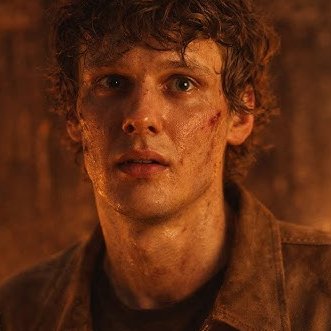 sboficial's tweet photo. A Morte do Demônio: Em Chamas debutou com 92% de aprovação da crítica no Rotten Tomatoes.