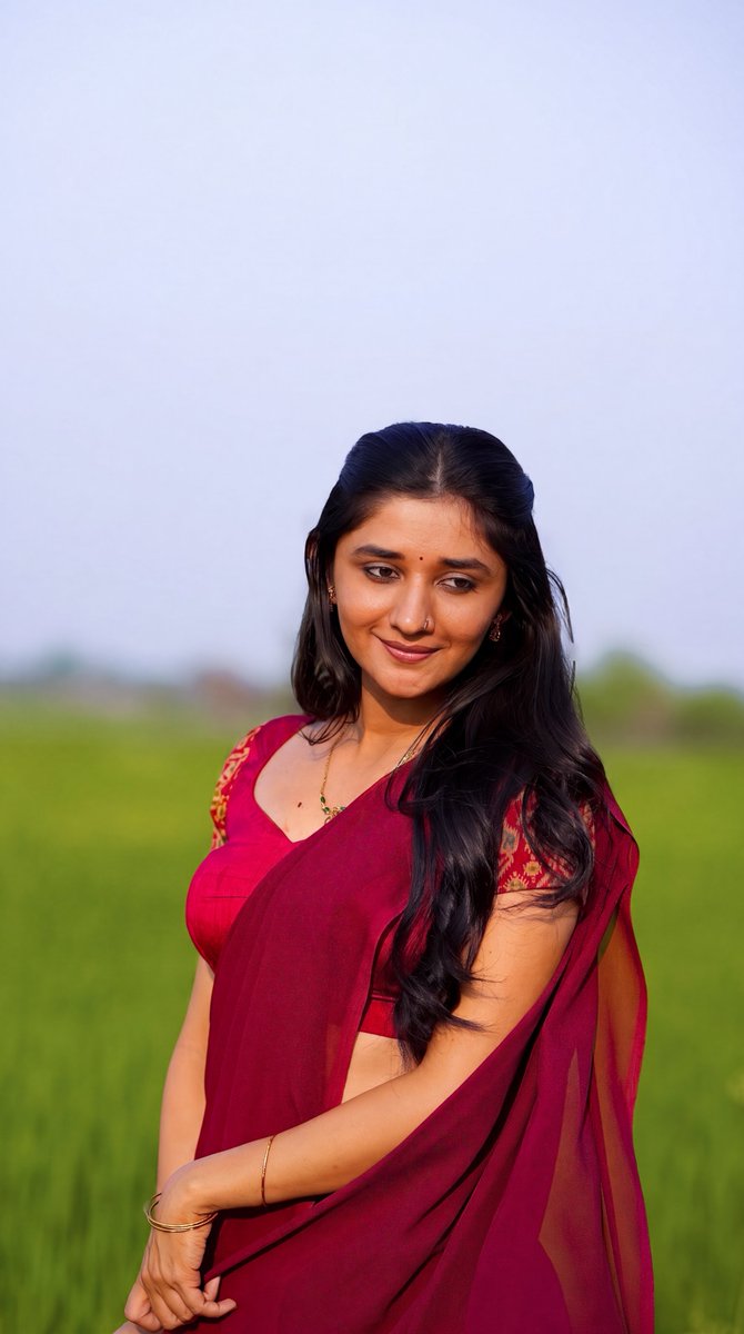 ScarletSpeeds16's tweet photo. Kanika Mann as Swathi 4K Wallpaper ❤️ https://t.co/ut9vnjKQIy