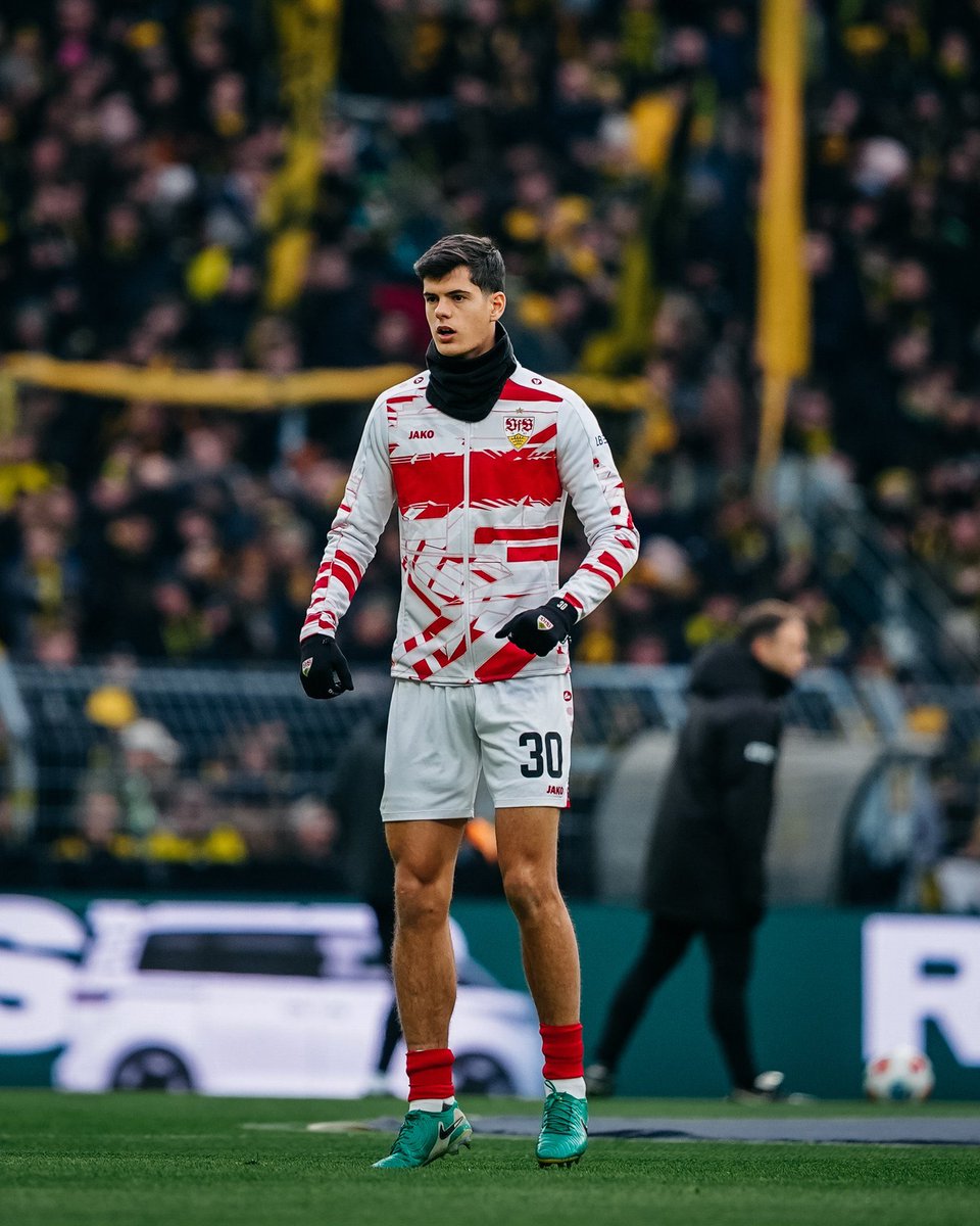 HalfSpaceMC's tweet photo. It’s time to upgrade CFC LDN. Shop in the Bundesliga. https://t.co/SfALcyqfBV