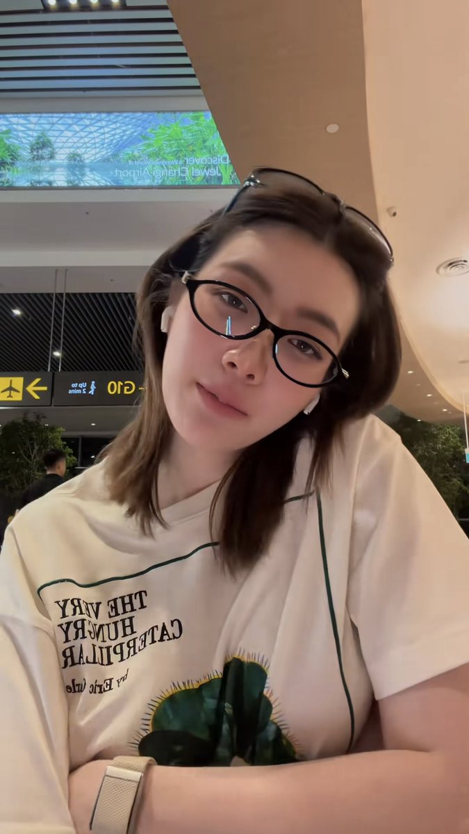 Annbewer's tweet photo. อย่าทิ้งแม่นะออม 😭😭😭😭😭😭😭 https://t.co/YhYfWwPuQP