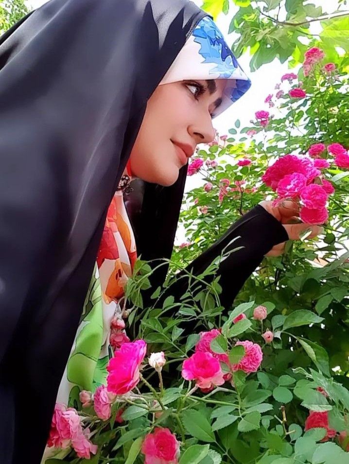 AoF44iraq's tweet photo. و يبقى الفهم  أهم من الحب ٠٠٠
فمن لا يفهمك لايعرف يحبك ٠٠٠
فغادر عندما تجد من لا ((( يعرف قيمتك ))) 
فمن لا يفهم نبرة الفهم ٠٠٠٠
 لا يعرف الشرح الطويل ٠٠٠
مسااااء الورد ومساااء الوددد 🍃🌼🍂 https://t.co/i6uvIdGJVz