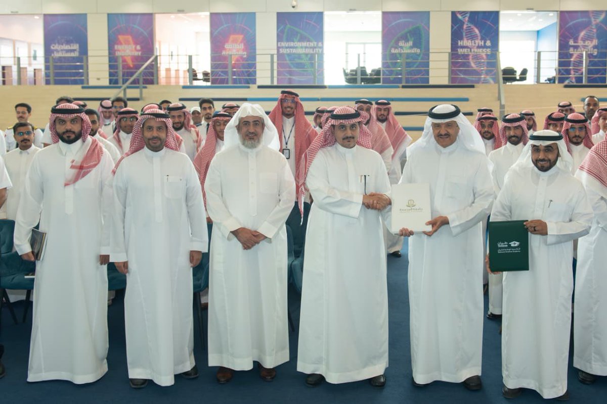 umajmaah's tweet photo. برعاية صاحب السمو الملكي الأمير سلطان بن سلمان بن عبدالعزيز آل سعود، مستشار خادم الحرمين الشريفين، رئيس مجلس أمناء الأكاديمية الوطنية للطيران، وبحضور رئيس #جامعة_المجمعة رئيس مجلس إدارة مركز سيفال السعودية، أ.د. صالح بن عبدالله المزعل، ومعالي د. أحمد بن فهد الفهيد، المشرف على الأكاديمية الوطنية للطيران؛ وقّعت الجامعة ممثلةً بمركز سيفال السعودية مذكرة تفاهم مع الأكاديمية الوطنية للطيران، لتعزيز التعاون في مجالات التعليم والتدريب، وبناء القدرات، والبحث والابتكار، والاستشارات، وتبادل الخبرات، وفتح آفاق جديدة للتكامل والشراكة، تحقيقاً للأهداف المشتركة ودعماً للتنمية المستدامة.