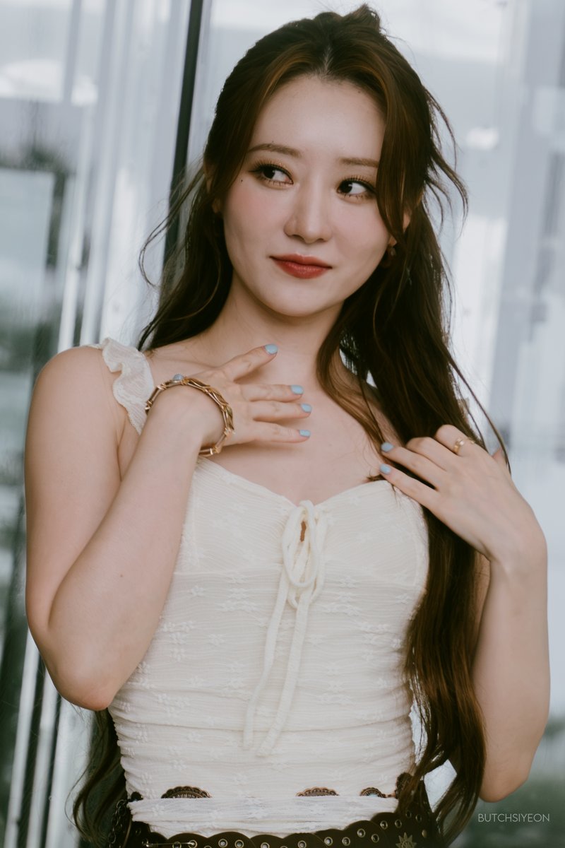 butchsiyeon's tweet photo. 260708

#SUA #수아 #UAU #DREAMCATCHER #유아유 #드림캐쳐 https://t.co/Aar6Ig2N9c