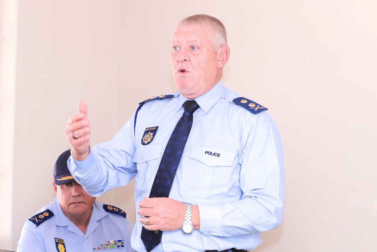SAPoliceService's tweet photo. #sapsLIM [ACTING PROVINCIAL COMMISSIONER OF LIMPOPO REAFFIRMS MULTI-AGENCY COMMITMENT TO STRENGTHEN BORDER SECURITY AT BEITBRIDGE]

Acting Provincial Commissioner of Police in Limpopo, Major General Jan Scheepers, joined the second leg of the oversight visit by Parliament's Home Affairs Portfolio Committee at the Beitbridge Port of Entry to assess border control measures, including the repatriation process and other operational procedures.

Major General Scheepers was accompanied by the Vhembe District Commissioner, Major General Eddie van der Walt, and other SAPS senior management.

During the engagement, Major General Scheepers highlighted the close collaboration between the South African Police Service (SAPS) and its law enforcement partners, including the South African National Defence Force (SANDF), the Traffic Police, the Border Management Authority (BMA), the South African Revenue Service (SARS) and the State Security Agency (SSA), in combating cross-border and related crimes.

He further outlined how enhanced police visibility and intelligence-led operations, particularly during the repatriation process, have led to the arrest of dangerous suspects linked to serious crimes such as robbery and murder. He also emphasised the need for additional resources to strengthen the fight against crime and illegal immigration, while reaffirming plans to establish a fully-fledged police station at Beitbridge to further enhance policing and border security. ML