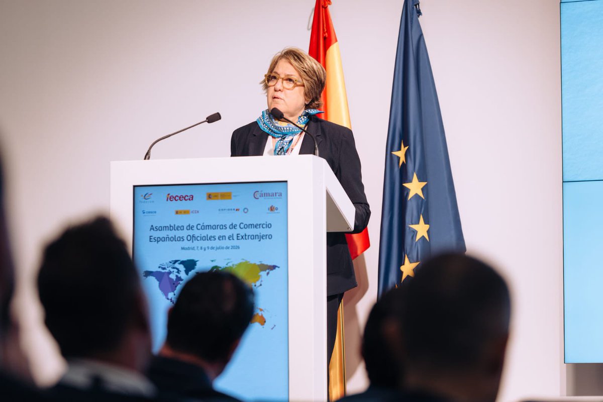 camarascomercio's tweet photo. @CamacoesIT @SpainChamberUK @FCC_Group @SpainCanadaCC @LaCamara_AU @spccjapan @CamaraGipuzkoa @camescommx @CamaraAlmeria @camaradesevilla @cambragirona Inmaculada Riera ha despedido esta segunda jornada de trabajo de Cámaras territoriales y CAMACOES, agradeciendo la participación y emplazando a los asistentes a la próxima cita cameral en India. https://t.co/tIC19jfuew