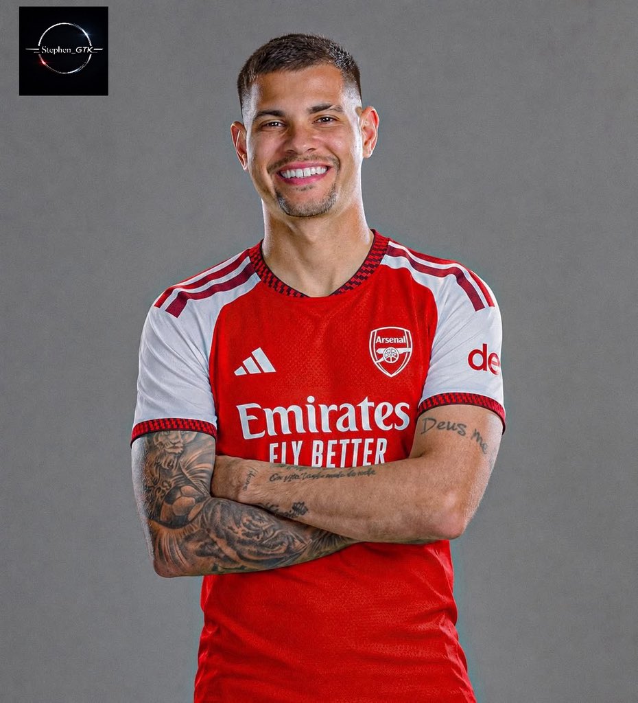 Stephen_GTK's tweet photo. 🚨BREAKING: Bruno Guimaraes has informed Newcastle United of wish to leave and join Arsenal.

Arsenal are stepping up pursuit - ready to offer deal worth up to £60m at present but no club-to-club contact yet.

Source : [@David_Ornstein] https://t.co/RVd7KWrDex