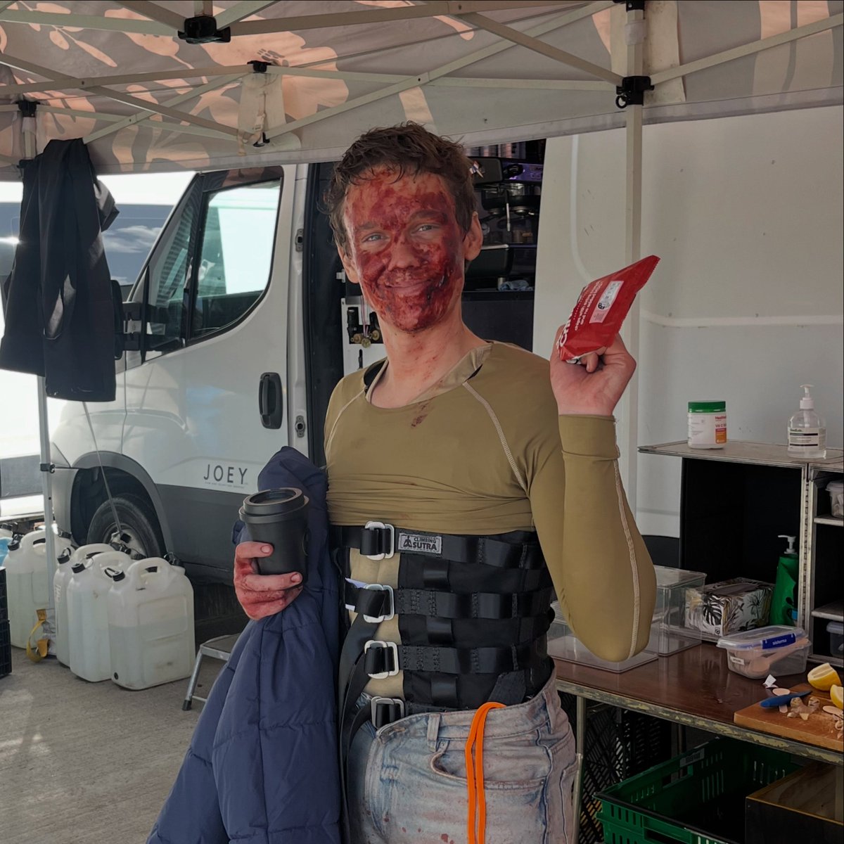 paperjessie's tweet photo. Evil Dead Burn (2026) BTS
dir. Sébastien Vaniček https://t.co/D6nSXyMoZ7