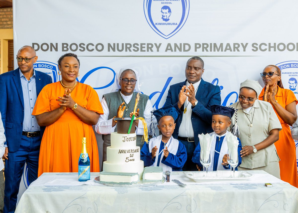 Donbosconps's tweet photo. Celebrating the Top Class of 2026 and the Happy Anniversary of our Nursery and Primary School! 🎓✨

#DonBosco #ClassOf2026 #Graduation2026 #5thAnniversary https://t.co/roO2FxoH16