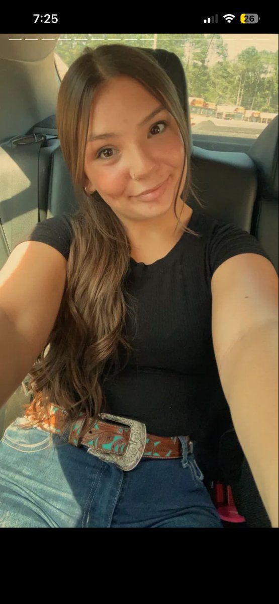 Weeniegod1's tweet photo. Just thicc and don’t know it #thicc #baddie #neva https://t.co/XqPQWIcenh