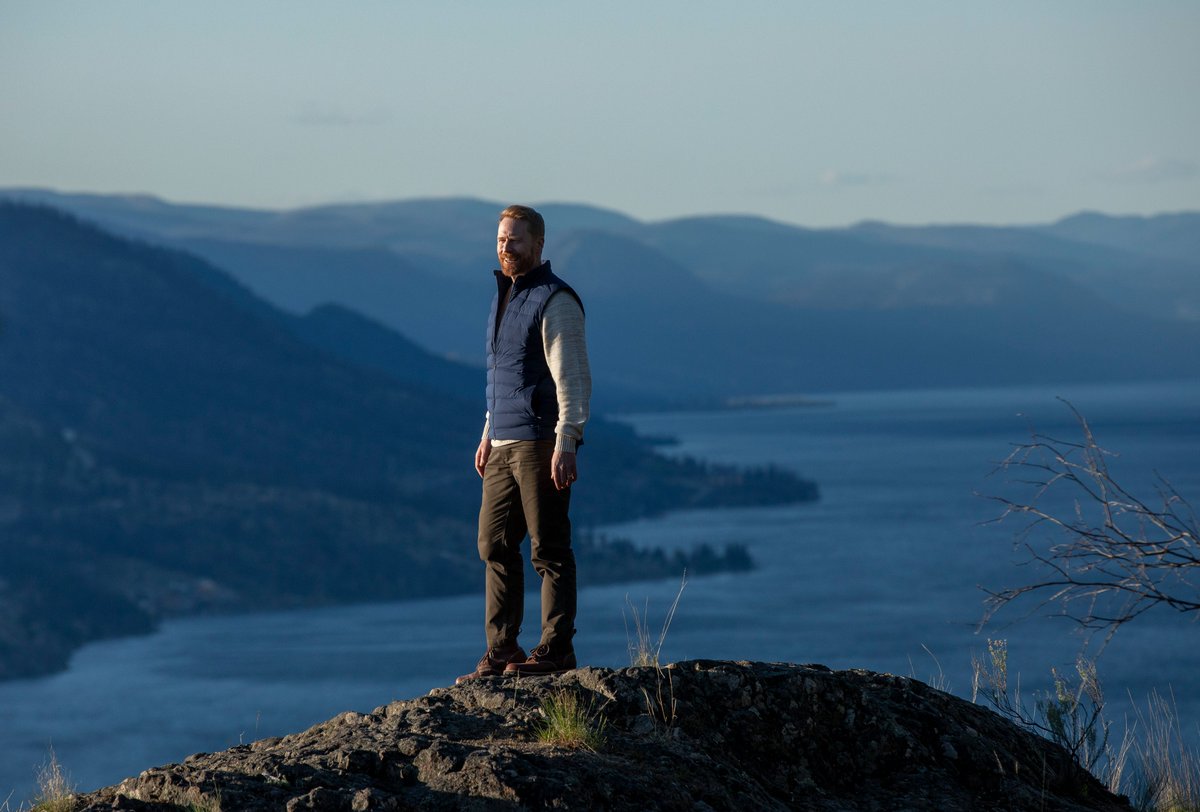 CTV_PR's tweet photo. PHOTO ALERT: Teams head to Kelowna, BC on the next episode of The #AmazingRaceCanada airing Tuesday, July 14 at 9 pm ET/PT on @CTV and streaming next day on @CraveCanada. Images from the all-new episode are  available for media download @TheLede_ca: https://t.co/Moqo4ZCsLs 🏃‍♀️🏃‍♂️🇨🇦 https://t.co/3bRGbNA5rc