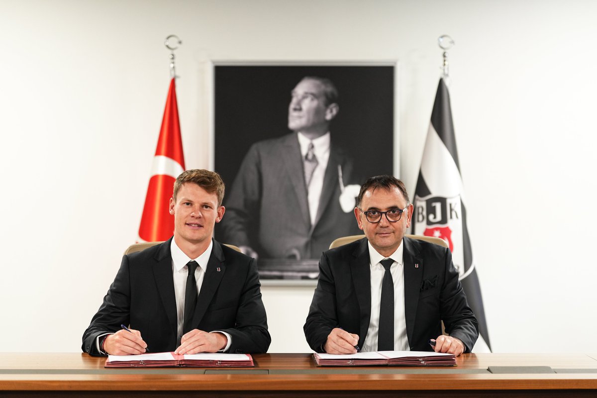 Besiktas's tweet photo. Resmi Açıklama | Alexander Nübel

🔗 https://t.co/mvU3v0RpFf https://t.co/Bx18dx0mlE