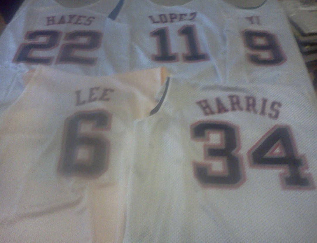 HoopGrids's tweet photo. Need to find the Yi Jianlian x KG jersey https://t.co/nNULeQaf6H