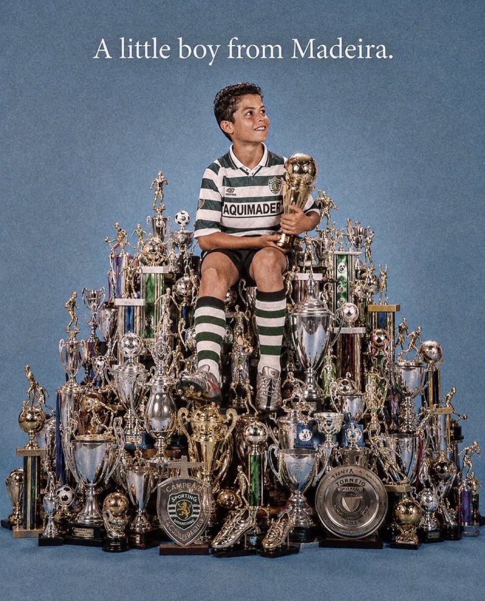 SimplyUtd's tweet photo. 📸 THE GOAT 🐐 https://t.co/vWgYWftWPi