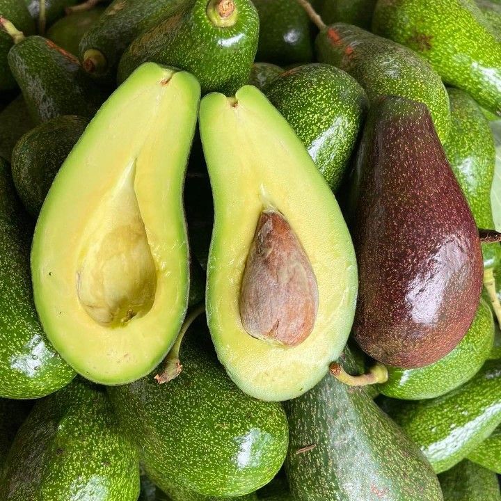 darby4real's tweet photo. Can you name this fruit? https://t.co/5Mrnlpo7YB