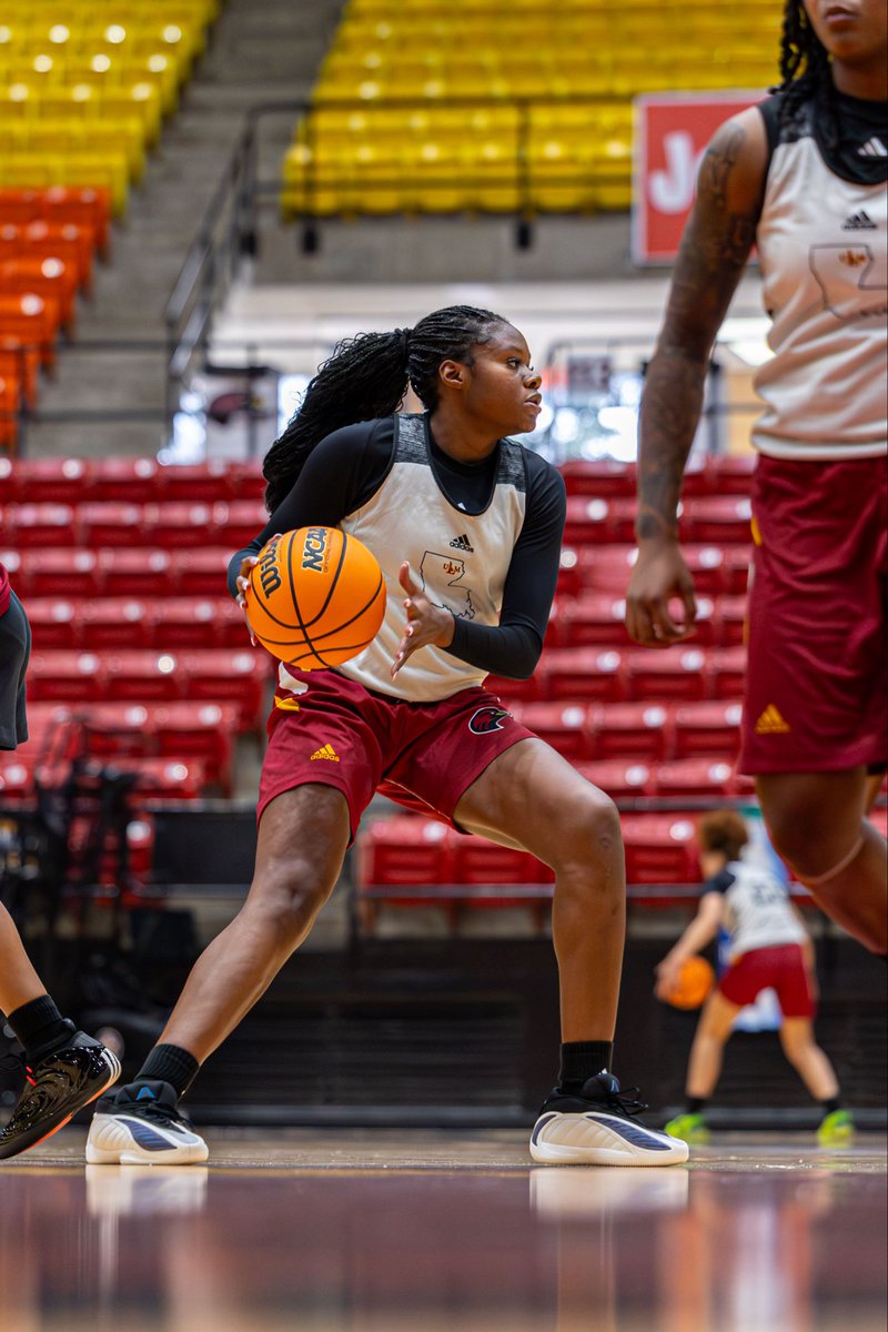ULMwbb tweet picture