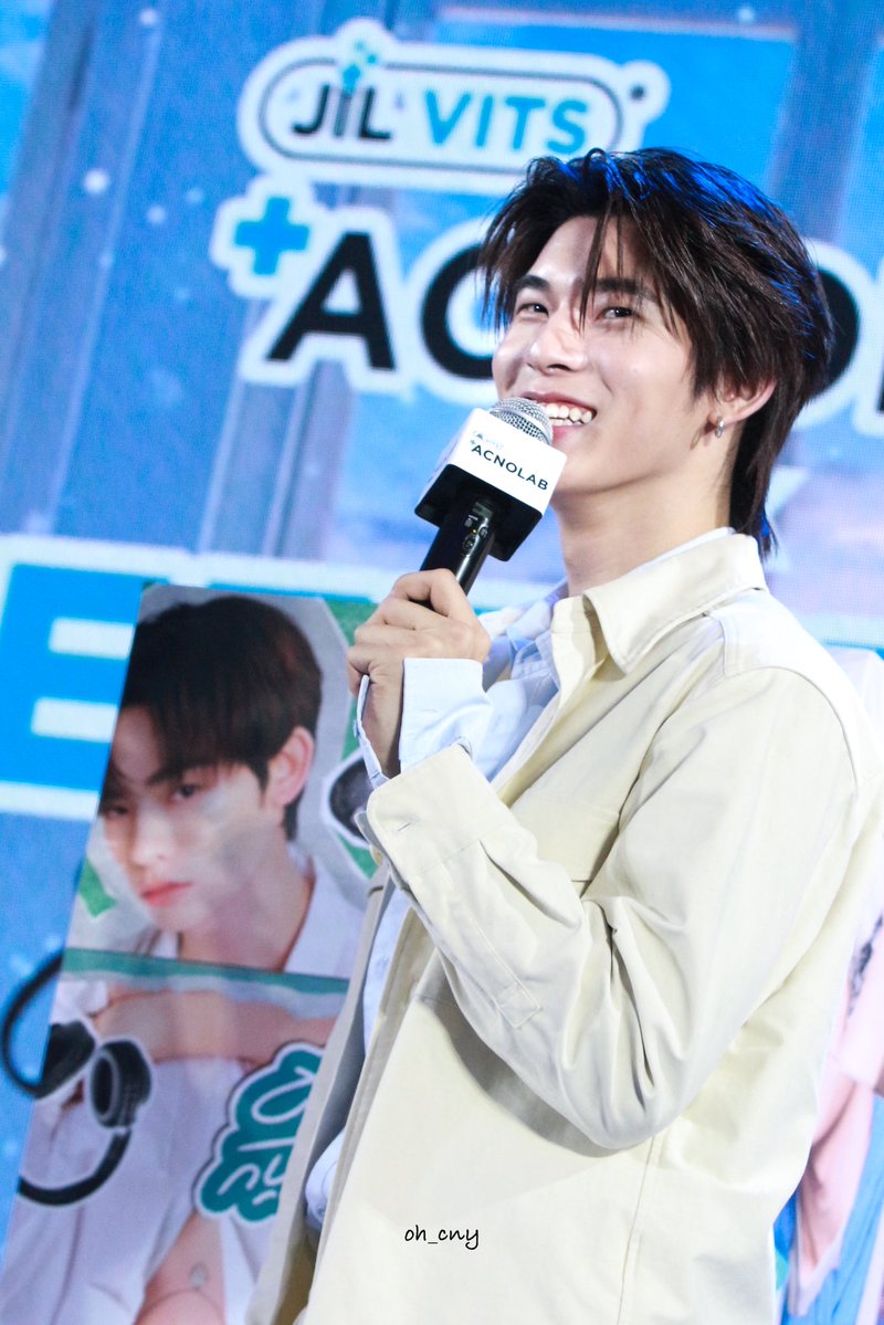Aynanahche's tweet photo. 🐶🐻‍❄️🤍🩵.

ACNOLAB BENEFIT X TEETEEPOR

#teeteepor
 #twnpich #porsuppakarn
@twnpich @porsuppakarn 
#AcnolabXTTP https://t.co/UBg3Xk7rG9