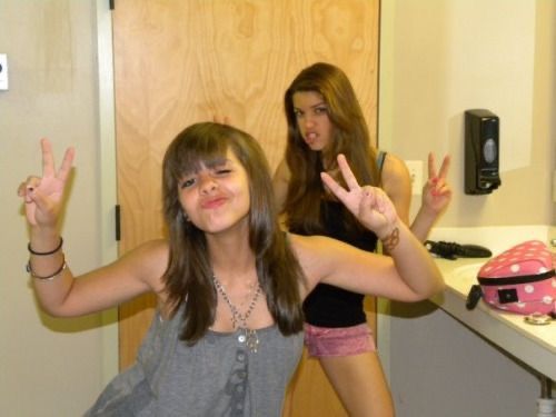 zphry50822's tweet photo. Melanie before fame♡ https://t.co/P50vx0Dcqe