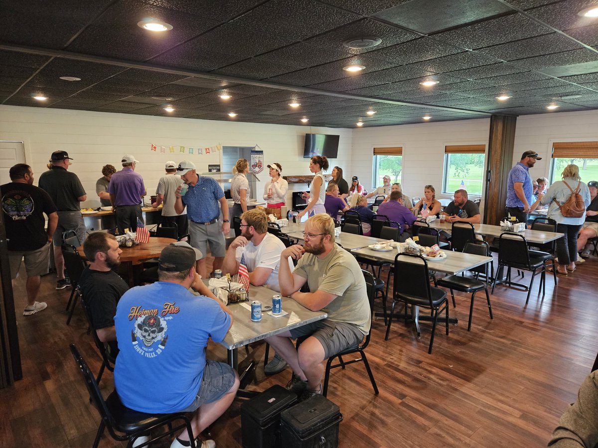 WaldorfGridIron's tweet photo. Our golf tournament on Friday is officially FULL! Thank you to all the sponsors and teams.
Meal at 5pm, golf at 6pm. #WUBALL coaches will be on-site. Be sure to check out our raffle items, buy(and choose!) your 2026 yardlines, and purchase retired game jerseys. https://t.co/BIDWGleatj