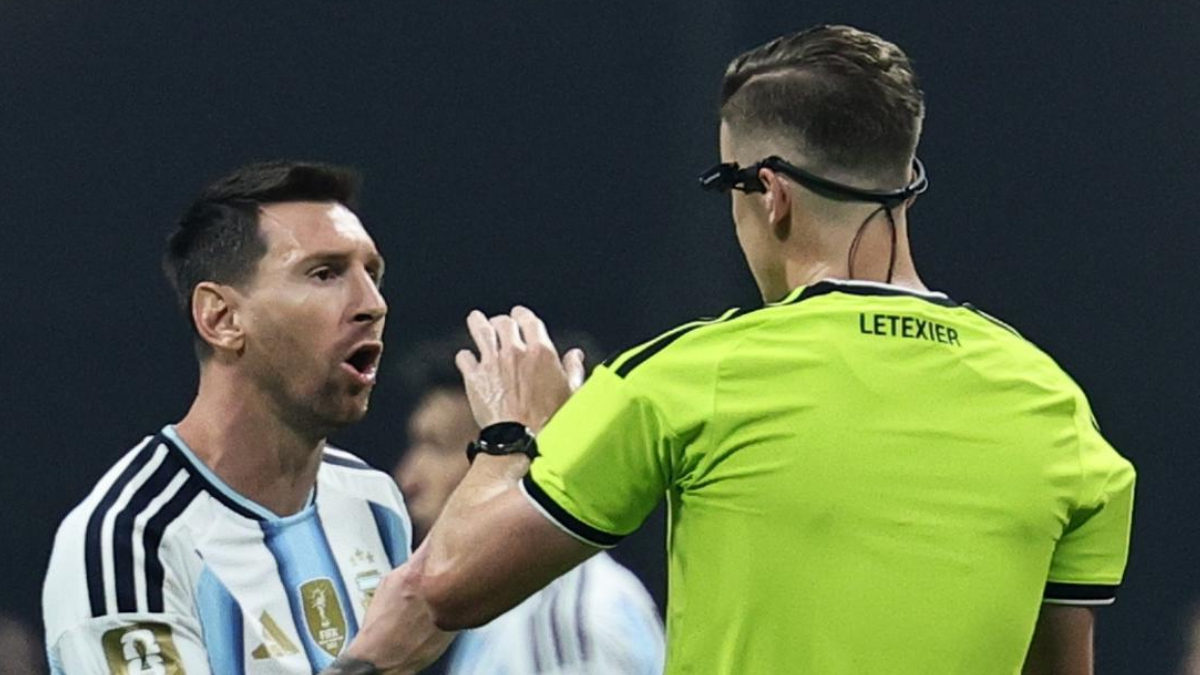 Cooperativa's tweet photo. The Telegraph analizó las acusaciones de "arreglo" que rodean a Argentina en el Mundial #CooperativaMundial https://t.co/rxlyXMRmSC https://t.co/S4rTbR7Avl